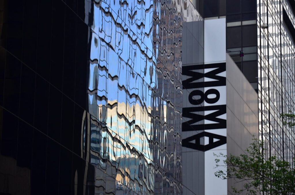 Libero dalle limitazioni: la convalida delle allucinazioni meccaniche al MoMA |  di Christian Burke |  Agosto 2023

 | Intelligenza-Artificiale
