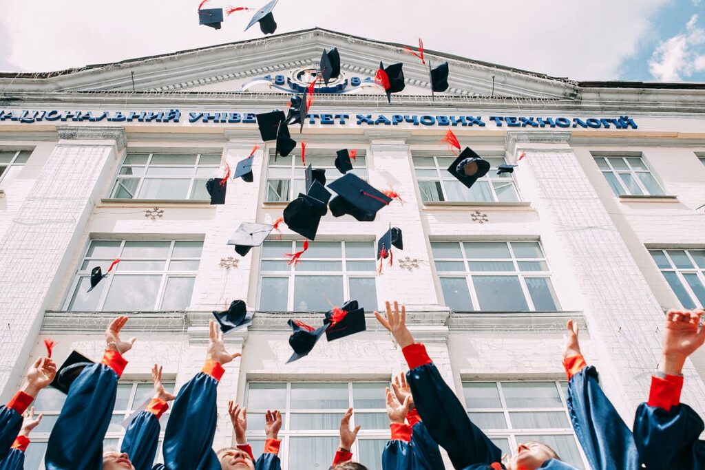 In che modo l’indice socio-educativo influenza i risultati dell’abbandono scolastico?  — Un’analisi bayesiana con R e brms |  di Murray Gillin |  Settembre 2023

 | Intelligenza-Artificiale