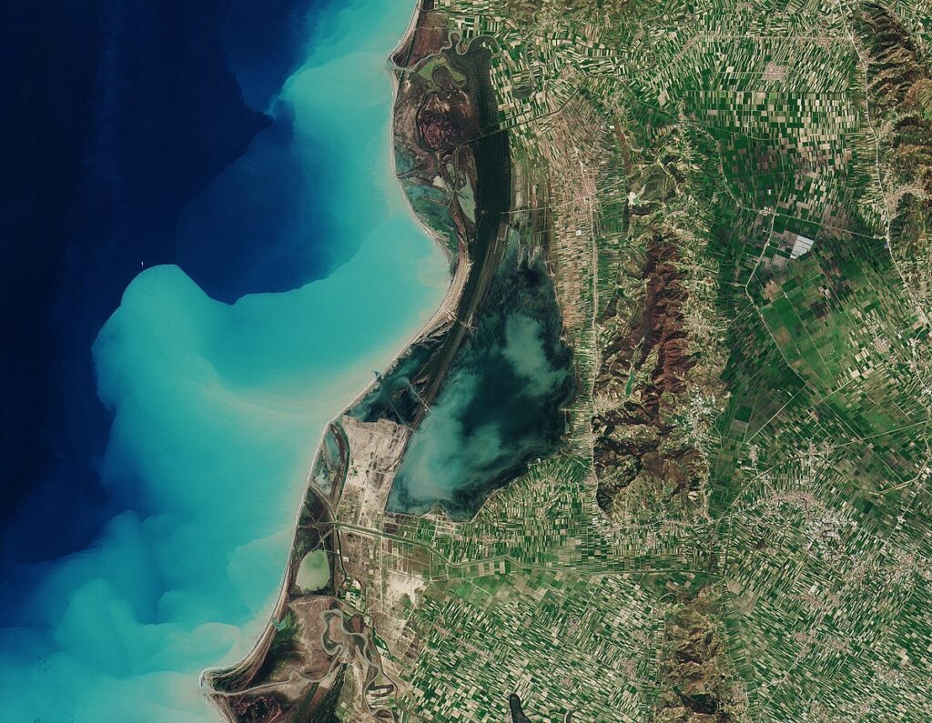 Un modello di base per le immagini satellitari | di Caroline Arnold | Novembre 2023
| Intelligenza-Artificiale Un modello di base per le immagini satellitari | di Caroline Arnold | Novembre 2023
| Intelligenza-Artificiale