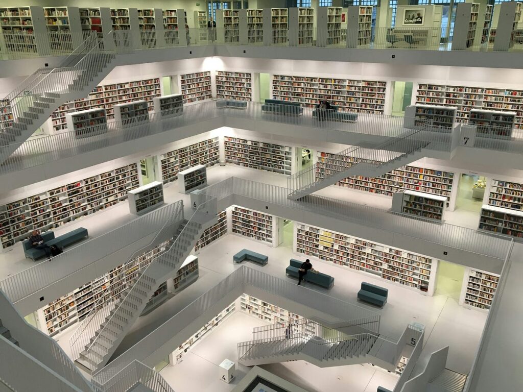 Sfide e soluzioni nel Data Mesh – Parte 1 | di Bernd Wessely | Aprile 2024
| Intelligenza-Artificiale Sfide e soluzioni nel Data Mesh – Parte 1 | di Bernd Wessely | Aprile 2024
| Intelligenza-Artificiale