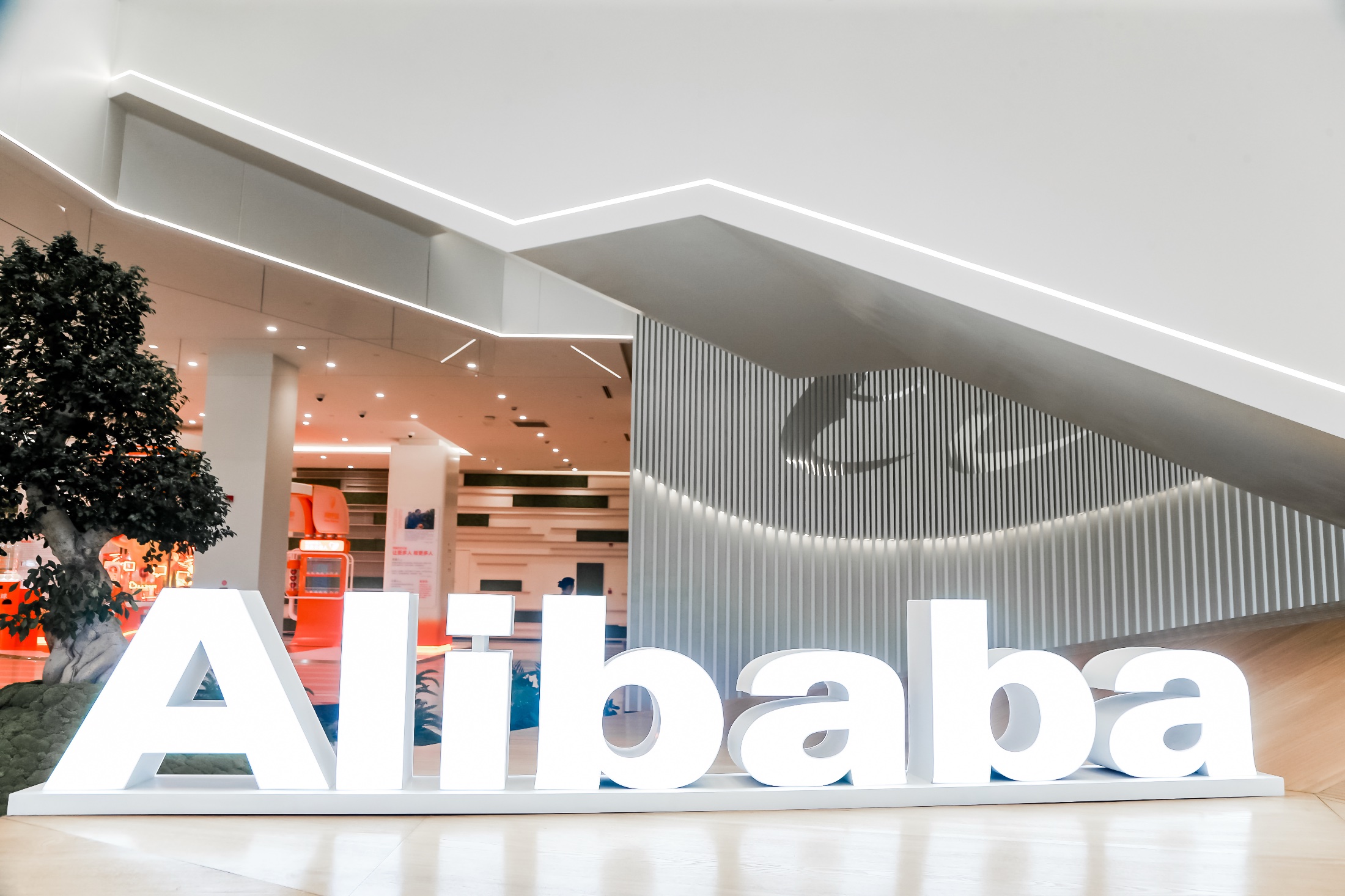 Alibaba Cloud lancia oltre 100 modelli di intelligenza artificiale open source

 | Intelligenza-Artificiale