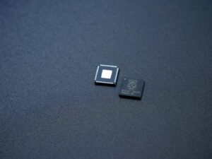 Il gruppo Ant utilizza chip domestico per addestrare i modelli di intelligenza artificiale e tagliare i costi

 | Intelligenza-Artificiale
