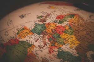 Navigazione della legge UE AI: implicazioni per le imprese del Regno Unito

 | Intelligenza-Artificiale