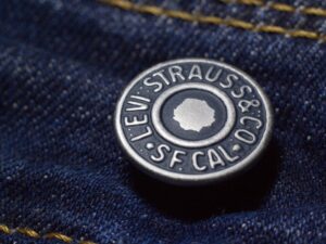 Come Levi Strauss utilizza l’intelligenza artificiale per il suo modello di business DTC-first

 | Intelligenza-Artificiale
