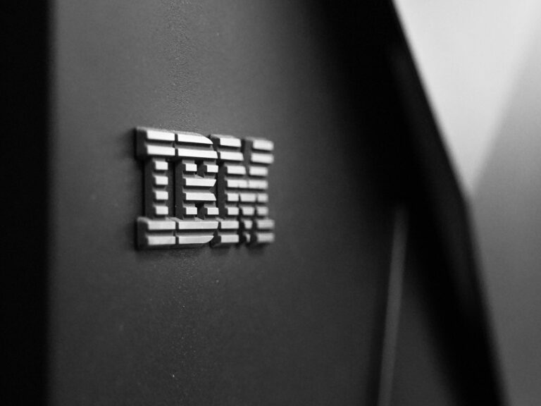 IBM lancia la piattaforma AI Bob per regolare i costi SDLC

 | Intelligenza-Artificiale